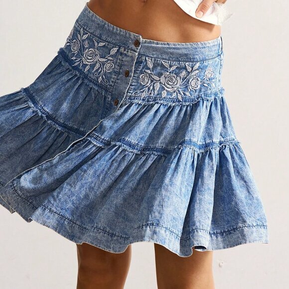 Blue Boho Women's Rose Embroidered Denim A-Line Skirt - Picture 6 of 7